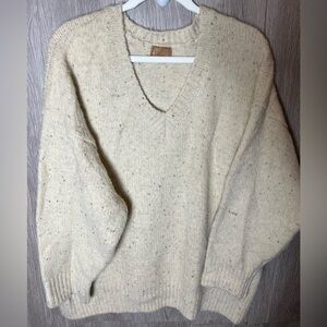 POL sweater v-neck pullover Size Small